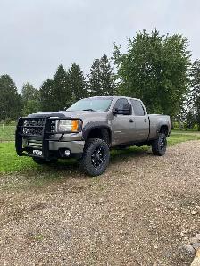 2012 GMC Duramax 2500 (needs head gasket)