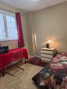 urgent room for rent female only - Photo 9
