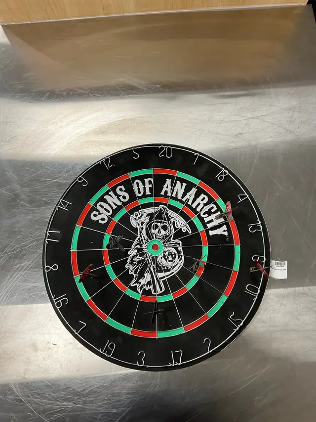 SONS OF ANARCHY DART BORED