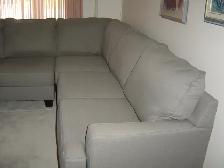 couch (sectional) - Photo 2
