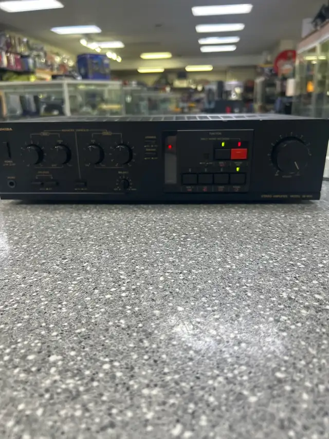 Toshiba SB-M33 Amplifier (Right CD Imput Loose)