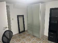 private room on Renfrew and Gravely Street - Photo 3
