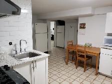 private room on Renfrew and Gravely Street - Photo 8
