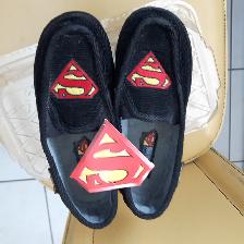 PANTOUFLESSUPERMAN GR5garcon VELOURNOIR SEMELLES CAOUTCHOUC$5.00