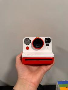 Polaroid instant camera and carrying case - Photo 3