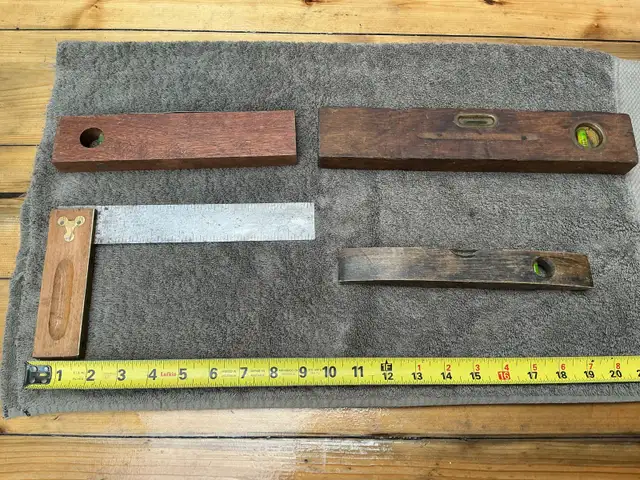 One Vintage Wood Straight Edge Level & 3 Wood Spirit Levels !