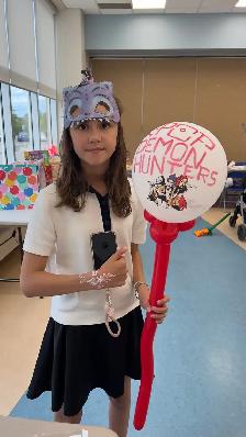 face painting and twisted balloons