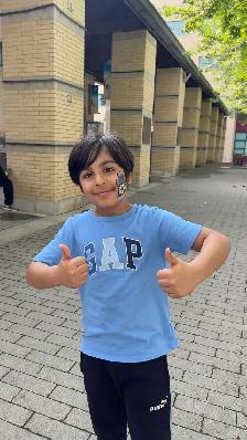 face painting and twisted balloons - Photo 9