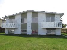 Bi-Level Spacious 4 Plex in Bowden