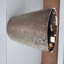 BEAU POT EN MÉTAL POUR PLANTES 6'HAUTx5'LARGE EN HAUT: $10.00 - Photo 3