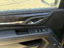 2024 GMC Yukon Denali - Photo 12