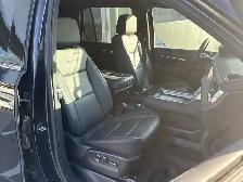 2024 GMC Yukon Denali - Photo 31