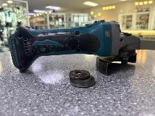 Makita DGA452 18V 4 1/2" Grinder Tool only - Photo 2
