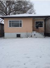 1633 RAE STREET - 3 BEDROOM MAIN FLOOR BUNGALOW FOR RENT! - Photo 7