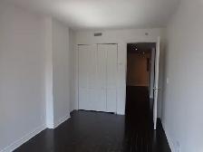 1 Bedroom Condo for Rent Queen Mary (Snowden Metro): - Photo 6