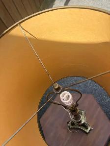Free delivery used Vintage Brass Lamp - Photo 7