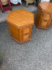 Free delivery used Set of Two Hexagonal Oak End Tables - Photo 4