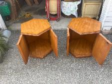 Free delivery used Set of Two Hexagonal Oak End Tables - Photo 7
