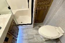2019 DRV Mobile Suites 36RSSB3 – Pre-Owned Luxury 5th Wheel. - Photo 31