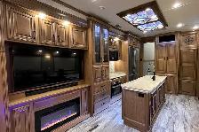 2019 DRV Mobile Suites 36RSSB3 – Pre-Owned Luxury 5th Wheel. - Photo 40