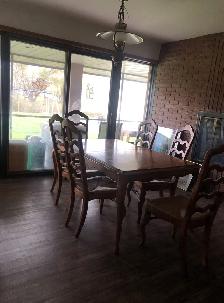 3 Bedroom, 3 Bathroom & 2 Kitchens House | Niagara Parkway - Photo 8
