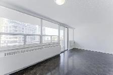 3 Bedroom Apartment for Rent - 340 The East Mall - Photo 5
