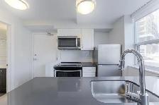3 Bedroom Apartment for Rent - 340 The East Mall - Photo 12
