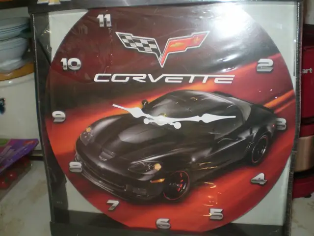 CORVETTE LICENSED QUARTZ WALL CLOCK-NEW IN BOX- $25