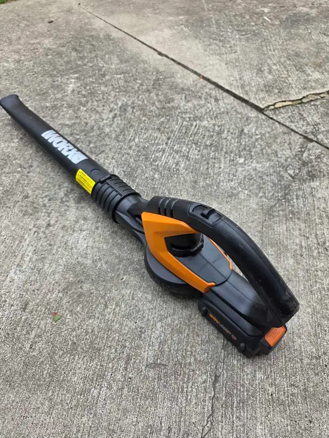 Worx 20V Cordless Leaf Blower with 20V Battery