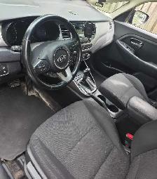 Kia Rondo 2015 - Photo 9