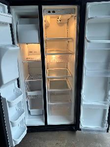 Stove & fridge - Photo 3