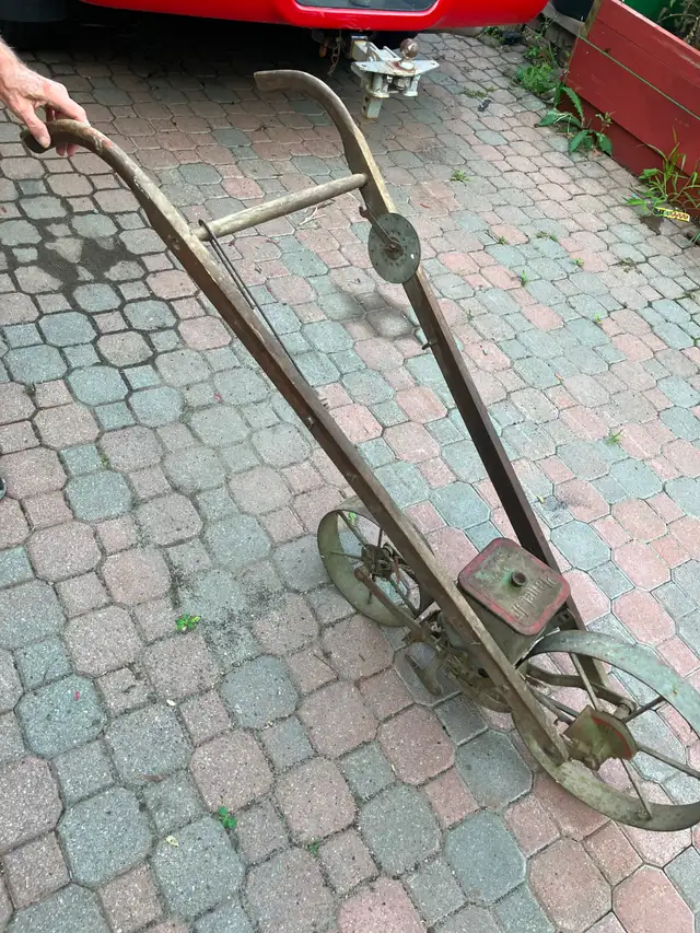 Planet Jr Vintage Hand-push Garden Seeder