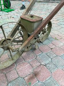 Planet Jr Vintage Hand-push Garden Seeder - Photo 4