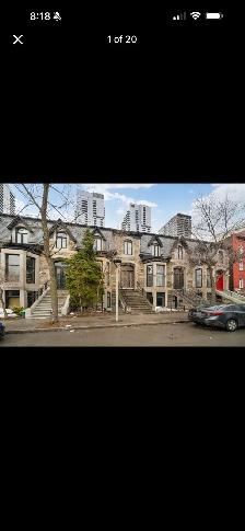 Spacious 4 bedroom Downtown Montreal | 2 levels | Near Concordia - Photo 2