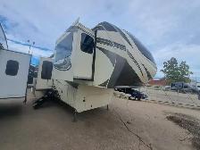 2021 Solitude 380FL - Photo 2