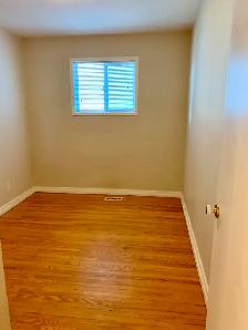 Close to NAIT 3 Bedrooms House Main Floor for rent - Photo 4
