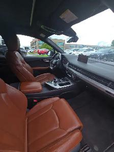 Voiture Audi Q7 - Photo 6