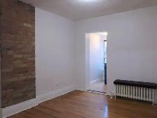 4 BED 2 BATH House Newly Renovated ,High Park - Photo 8