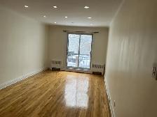 Apartment  5.5 for Rent nearby Univ. metro's....... - Photo 2