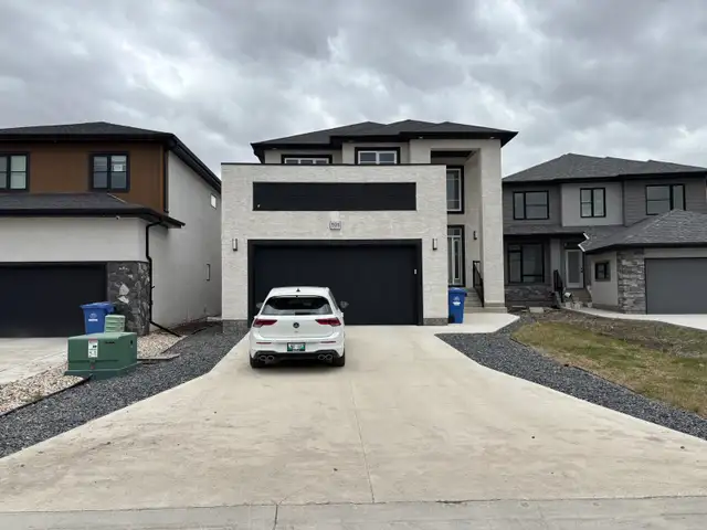 4 Bedroom 3 Bath FURNISHED HOUSE