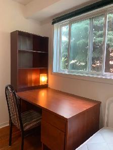 Furnished Private Room   Utilities & WiFi in Center Mississauga - Photo 4