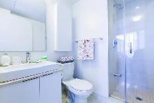 Condo 2 Bedroom Plus Den / Office Toronto Lake View for Rent - Photo 8