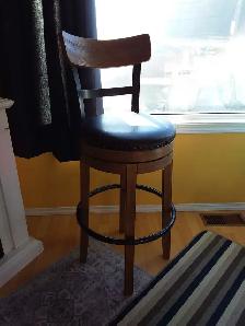 Bar stool