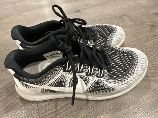 Nike Free RN Running Shoes