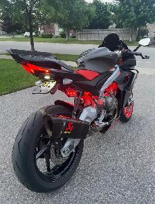 2021 Aprilia RS660 - Photo 2