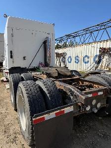 2005 Freightliner for parts - Photo 6