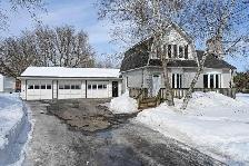 4-Bed House on 1.3 Acres, Greely / Findlay Creek — $3,000