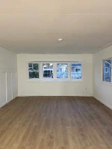 Completely Renovated Mobile Home - Photo 2