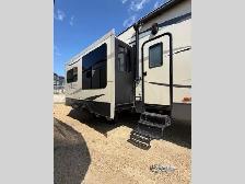 2016 Keystone RV Cougar 336BHS - Photo 5
