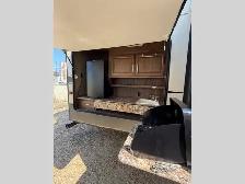2016 Keystone RV Cougar 336BHS - Photo 7